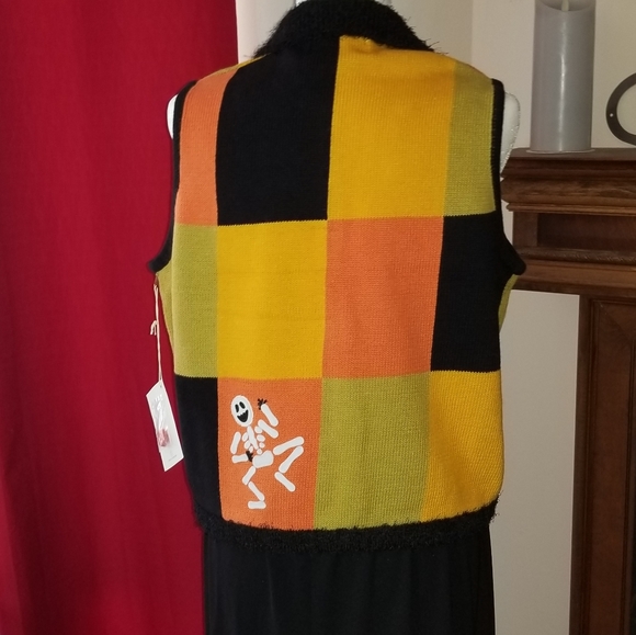 Vest - Picture 2 of 2
